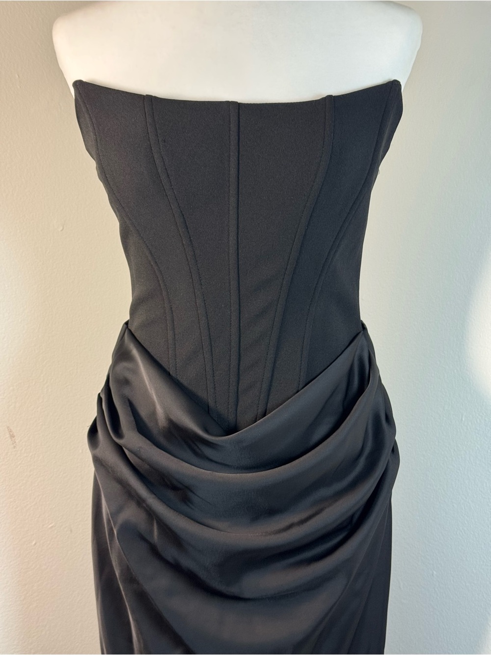 NEW Betsy and Adam Debra strapless corset mixed media draped gown in black Sz 8 - Picture 7 of 16